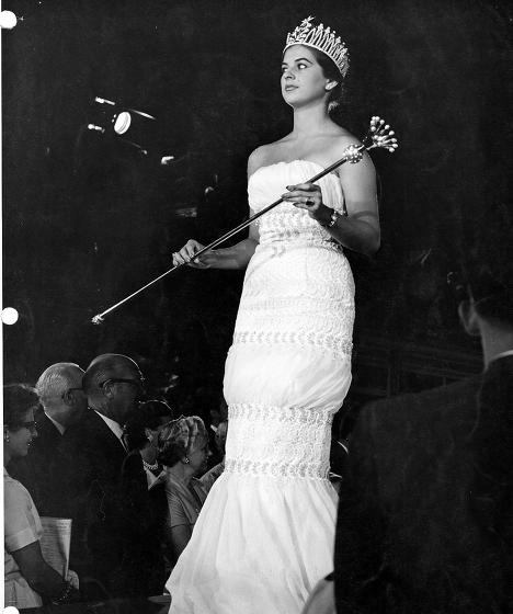 columbian numai printre câştigătorii Miss Univers a fost Luz Marina Zuluaga (1958) .