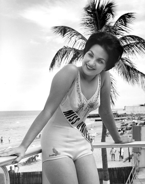 Linda Bement a fost a treia Miss SUA să fie încoronat ca Miss Univers . Sa întâmplat în 1960