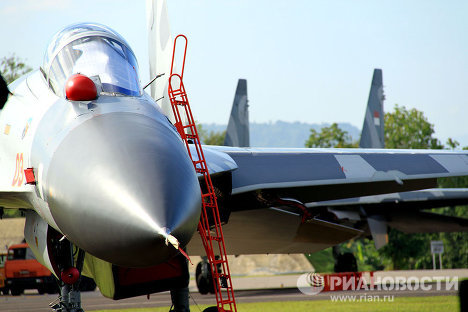 On behalf of the Indonesian government and the people of Indonesia, Purnomo Yusgiantoro expressed sincere condolences to Russia over the tragic death of three Russian engineers two weeks ago at the Sultan Hasanuddin airbase. Photo: SU-27KM at the Sultan Hasanuddin airbase.
